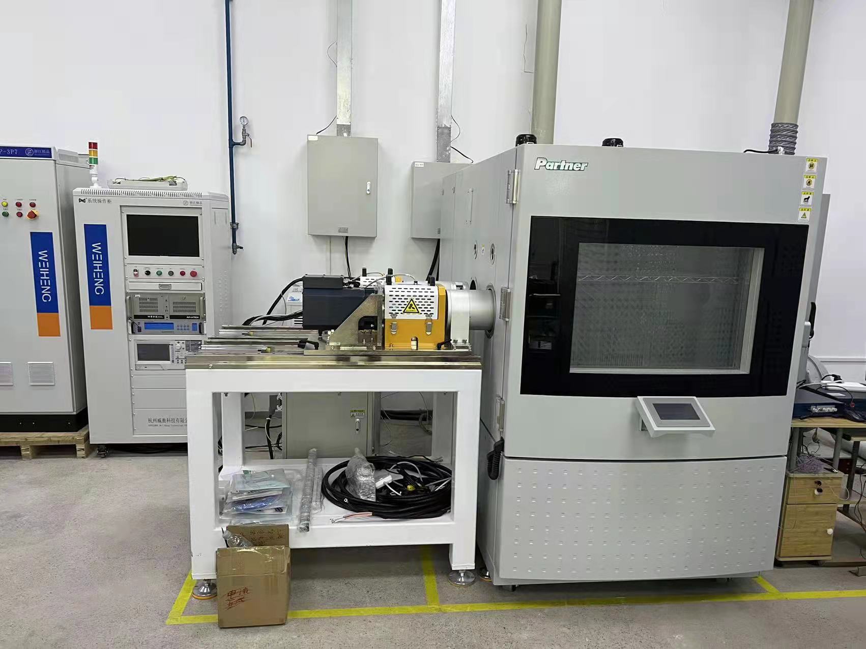 上海華測(cè)品正檢測(cè)技術(shù)有限公司調(diào)試現(xiàn)場(chǎng)