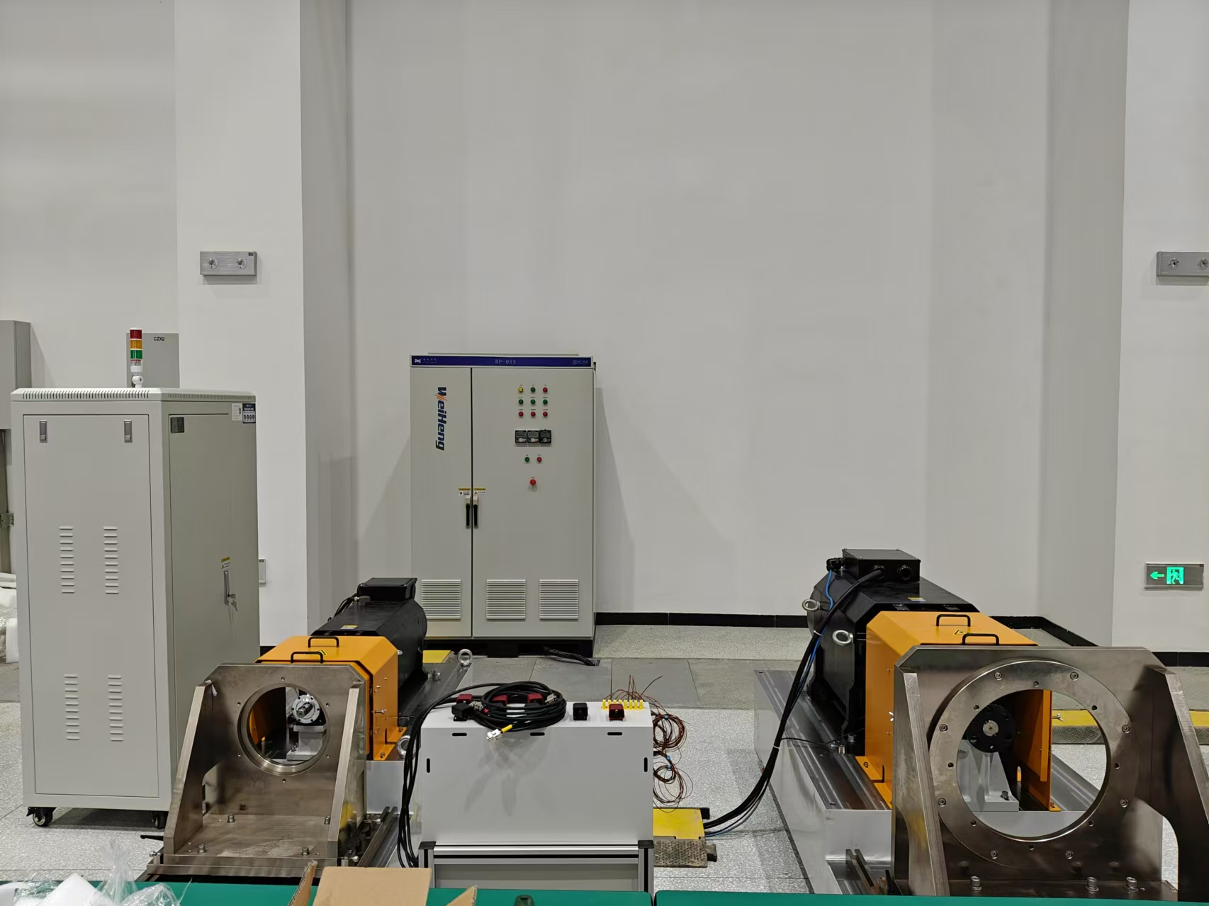 齊魯中科電工先進電磁驅(qū)動技術(shù)研究院調(diào)試現(xiàn)場